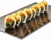 Dragon roll surimi avocat concombre