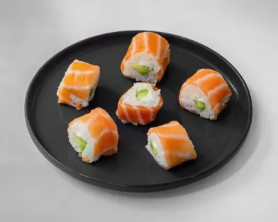  Saumon roll in cheese avocat